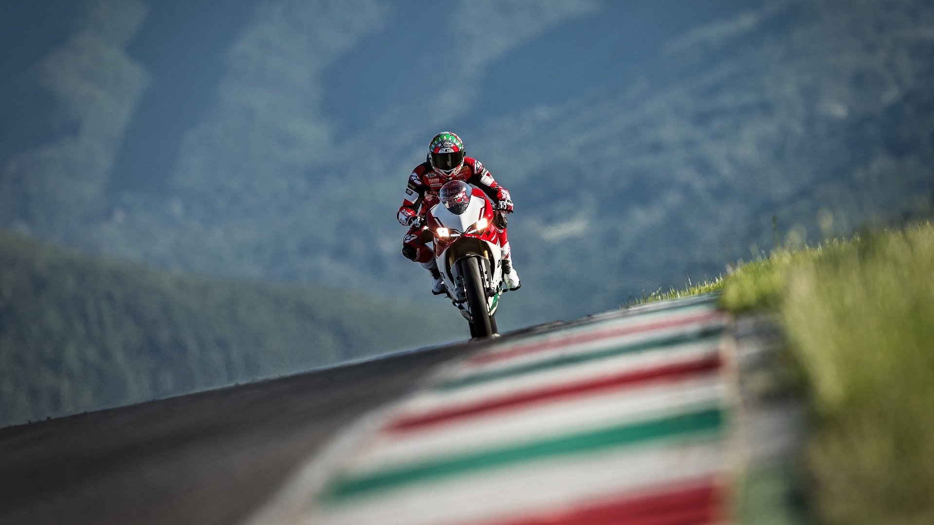 爱游戏-VAR判罚引爆争议，莱比锡VS阿森纳点球成焦点